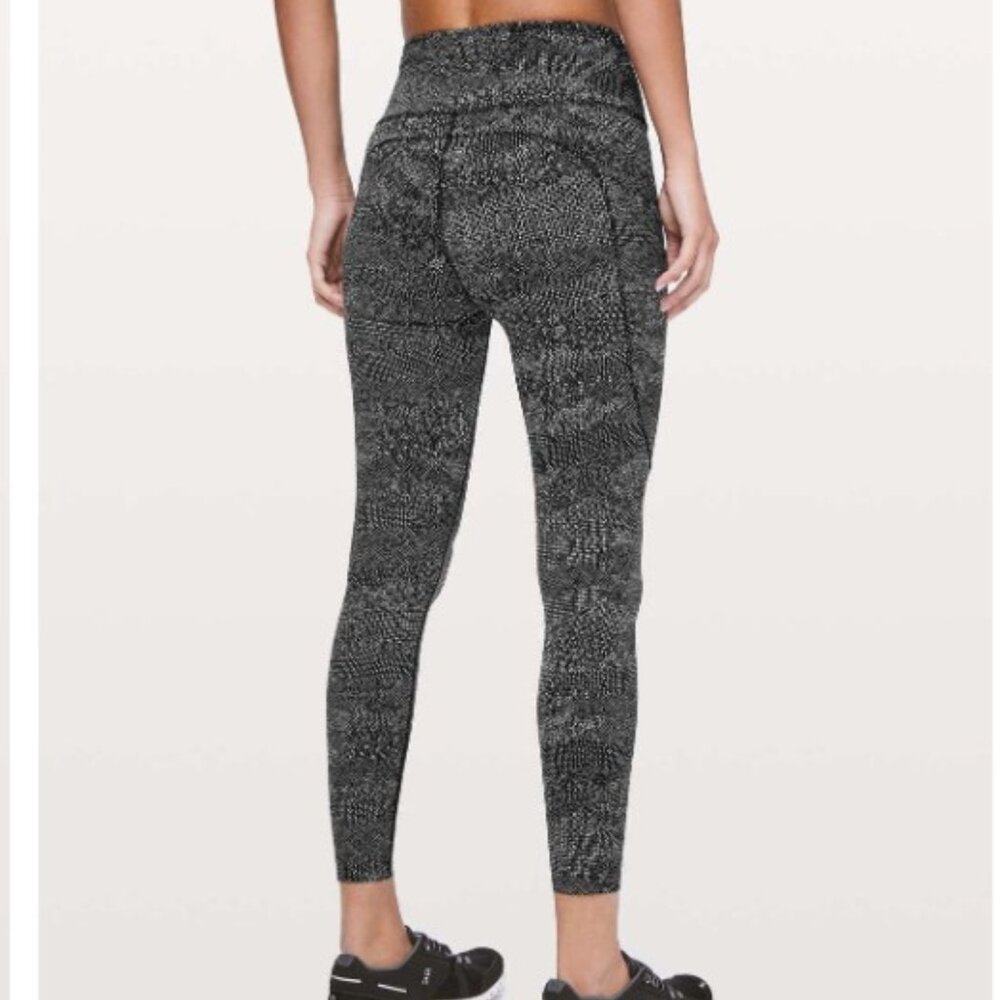 Lululemon Fast & Free 7/8 Tight II Nulux - Size 4